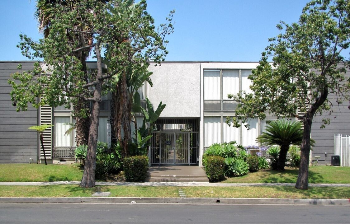 Photo - 435 S. Gramercy Place,