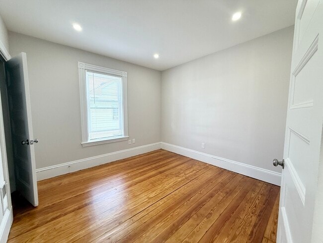71 Saxton St Unit 3