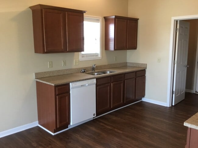 Photo - 6328 Sunnybrook Ln
