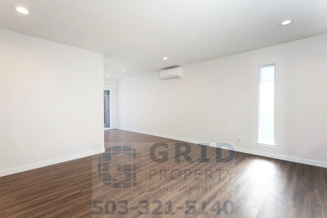 GPM392 - NE Everett St (T1) - GPM392 - NE Everett St (T1) Apartment Unit 2943