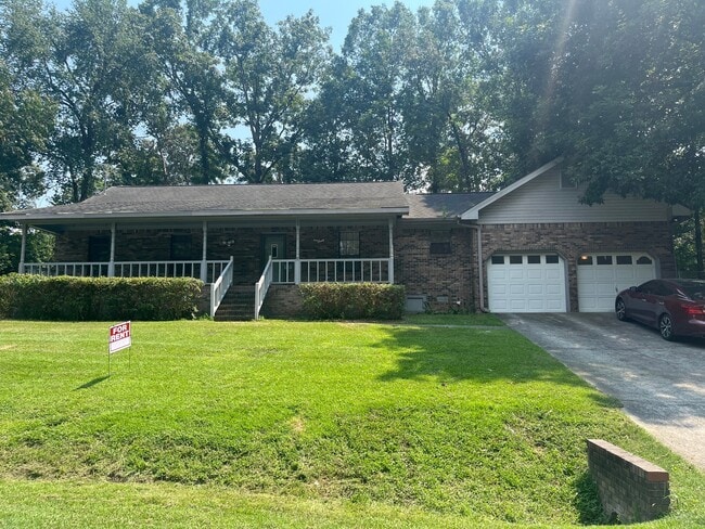 Photo - 200 Debbie Dr