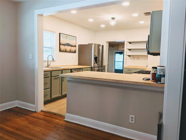 Photo - 5907 N Tampa St