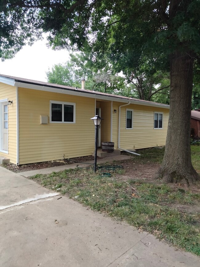 Montara Village Apartments For Rent in Topeka, KS