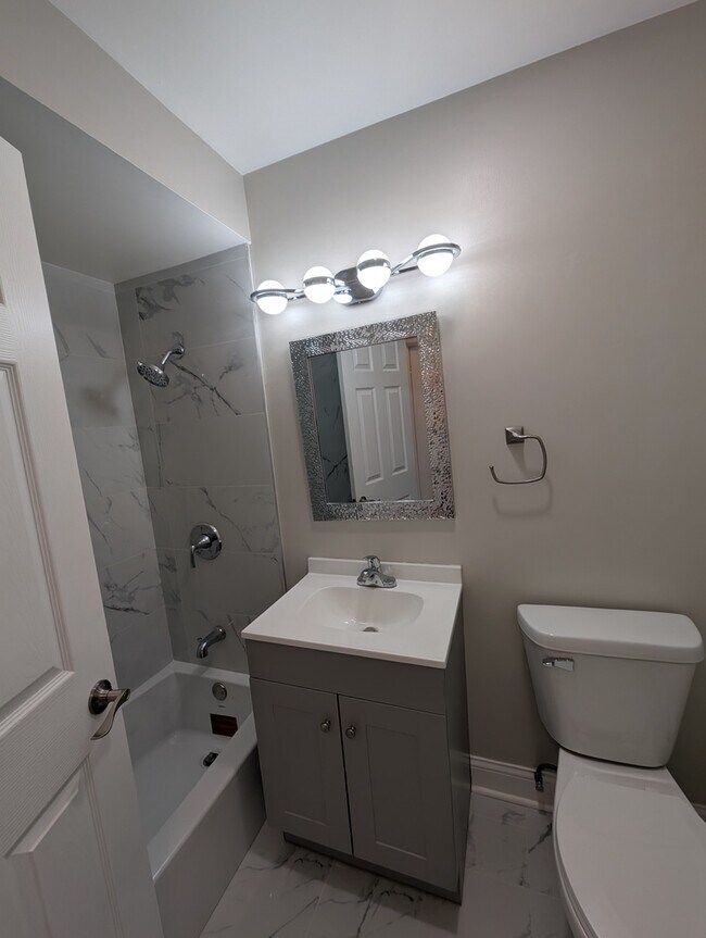 Photo - 9216 Seymour Ave