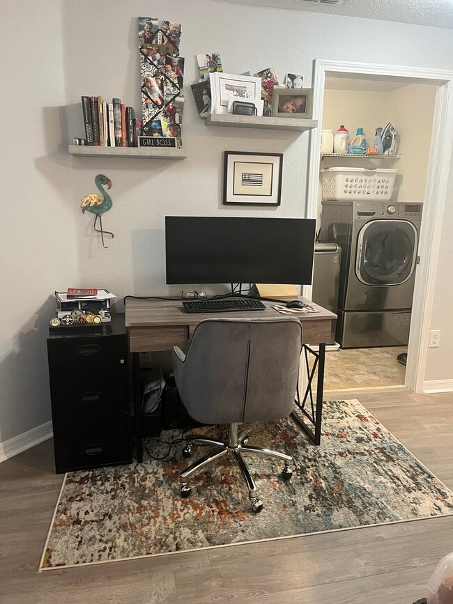 Photo - 2819 Lantern Hill Ave