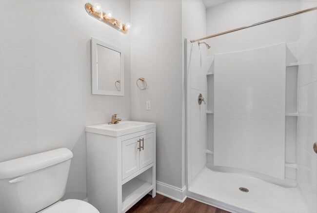Hickory Grove Apartments