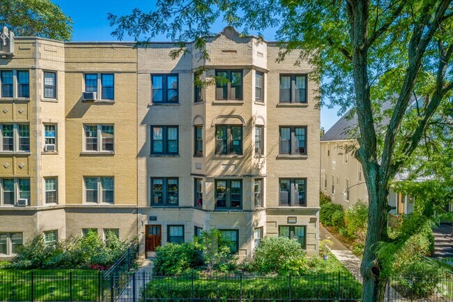 Building Photo - 4863 N Hermitage Ave Unit 1W Rental