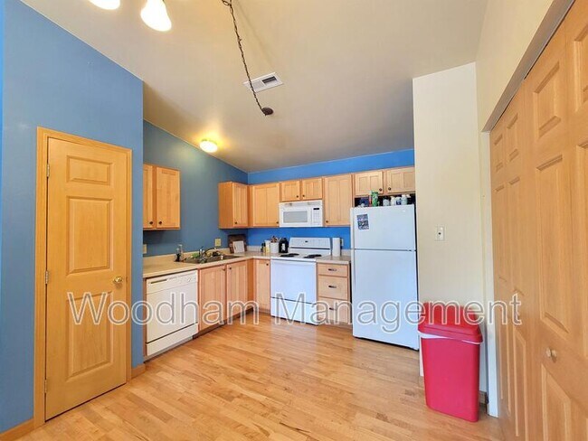Photo - 3505 Fallon St