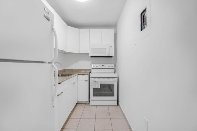Photo - 4801 NW 7th St Unidad 50316