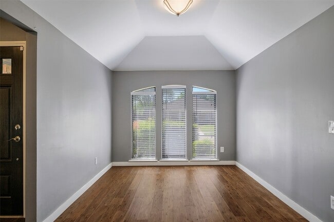 Photo - 2412 Ables Dr