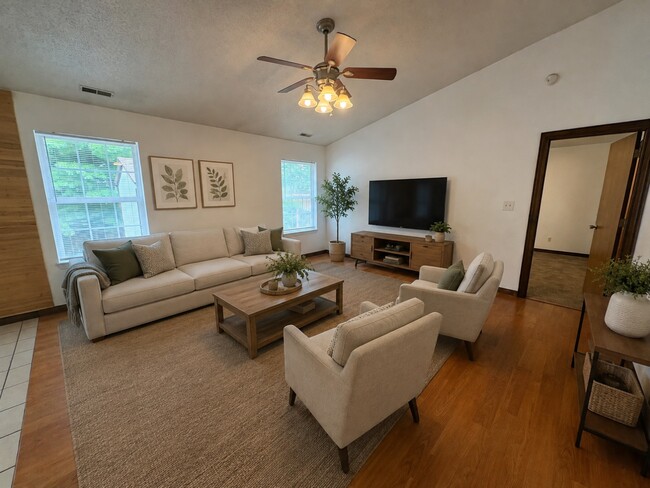 Photo - 1443 Blue Brook Way