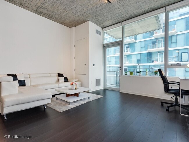 Photo - 1345 S Wabash Ave Unidad 1007