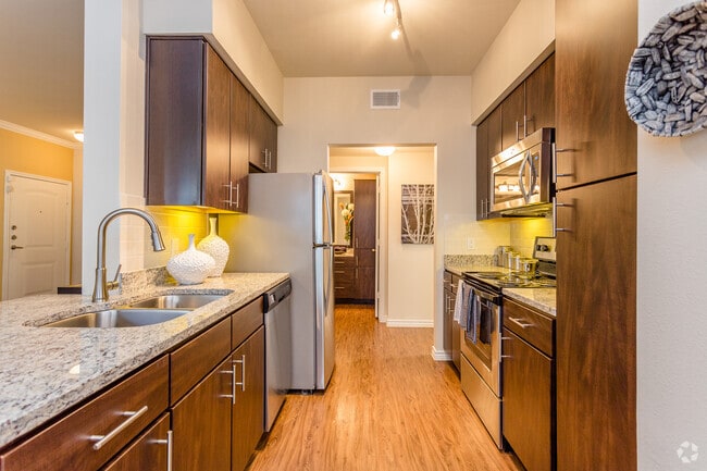 Building Photo - Where Comfort Meets Style… Unit 79G Rental