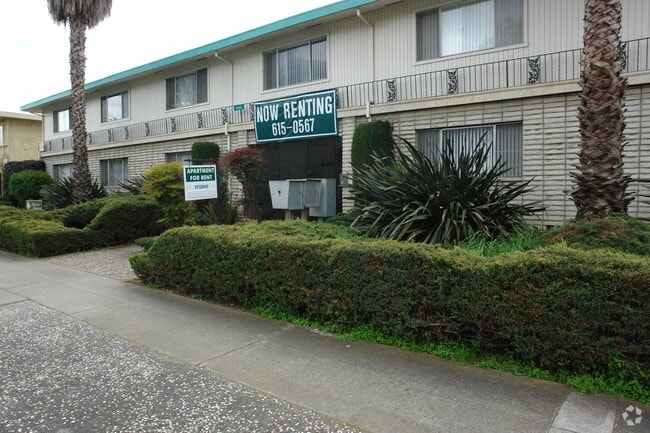 3002 Magliocco Dr