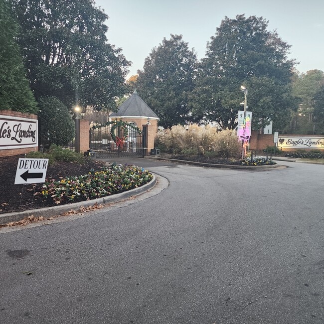 Photo - 337 Langshire Dr