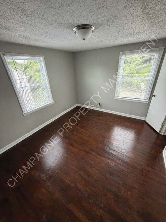 5411-5413 Swope Pkwy.