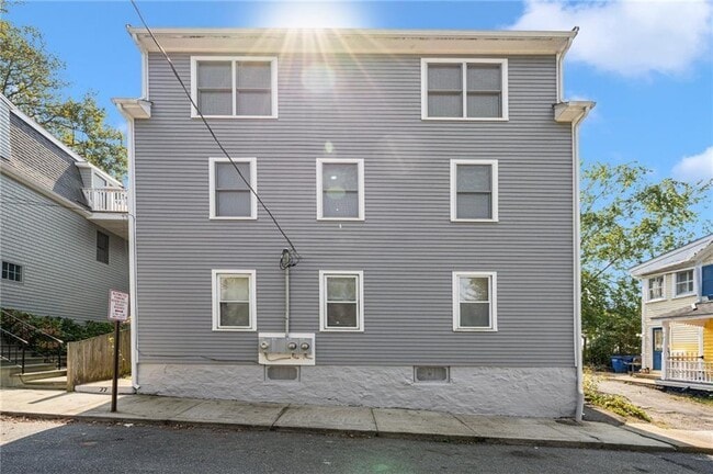 77 Pope St Unit 2
