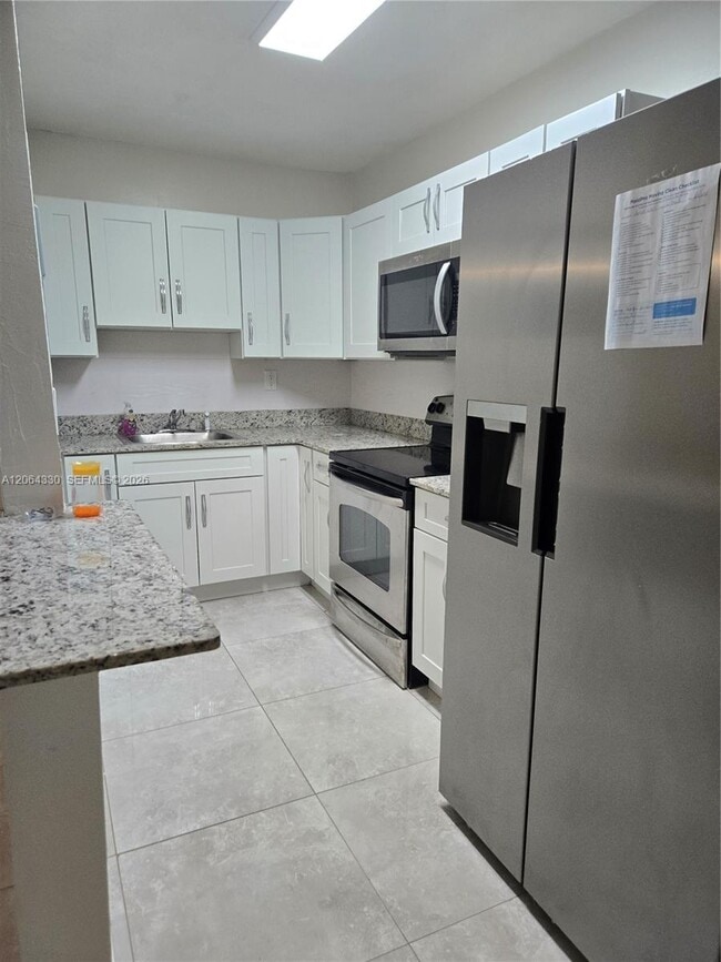 Photo - 4550 SW 67th Ave Unit 2