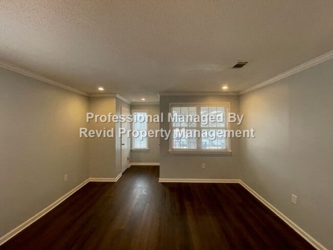 Photo - 36 N Auburndale St Unidad 1