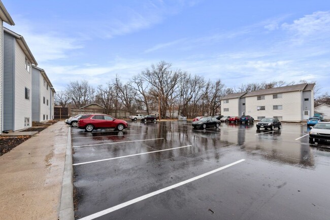 Photo - POPLAR PLACE