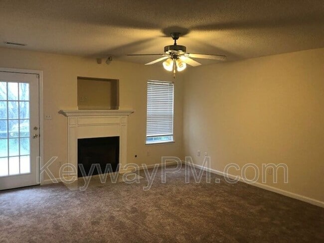 Photo - 543 Jackson St