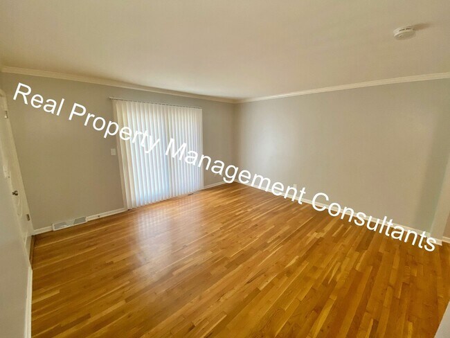 Photo - Kansas City midtown living 1 bed 1 bath home for rent! Unidad 2
