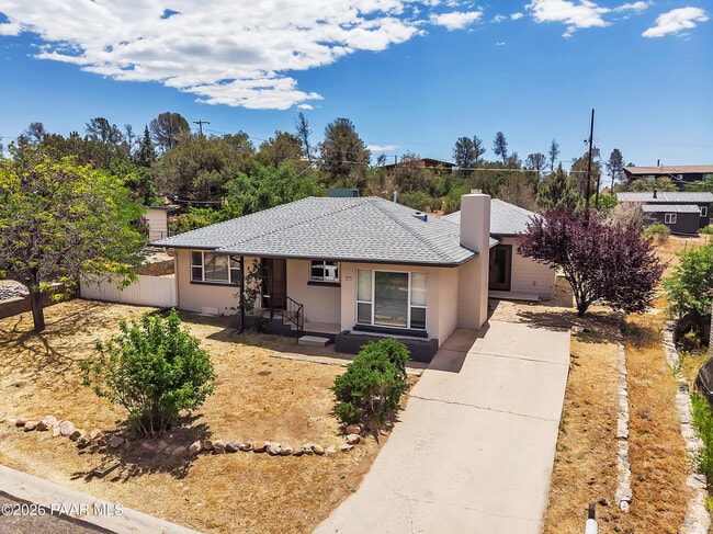 Photo - 821 Prescott Heights Dr