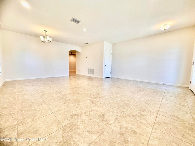 Photo - 1385 Fuji Dr