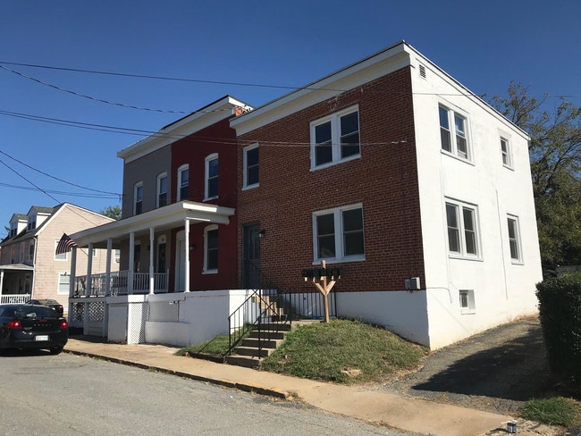 Photo - 24 Hamilton Ave Unit B