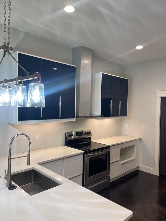 Photo - *****L@@K AT ME - 3 BR/2 BA BRYANT DUPLEX FOR RENT*****