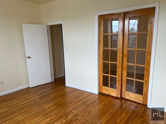 Photo - 4BR 1BA Historic Mixed Use Loft w/ Massive... Unit 4R