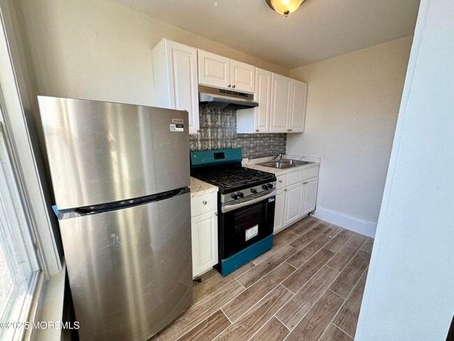 Building Photo - 1107 Grand Ave Unit 4