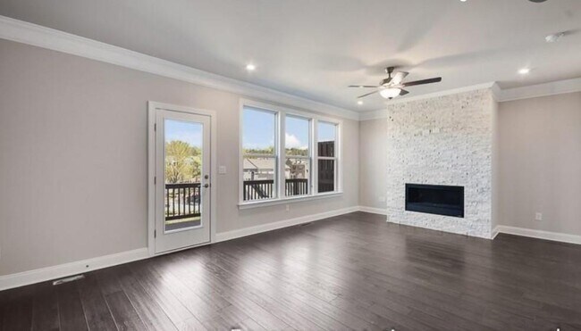 Photo - 1324 Rosen Rd