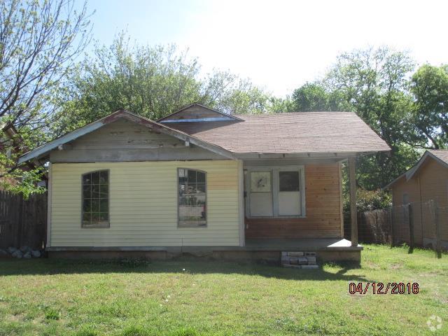 Building Photo - 1138 N Brauer Ave Rental