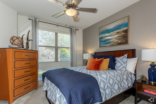 A2 1BR, 1BA - 692SF - Bedroom