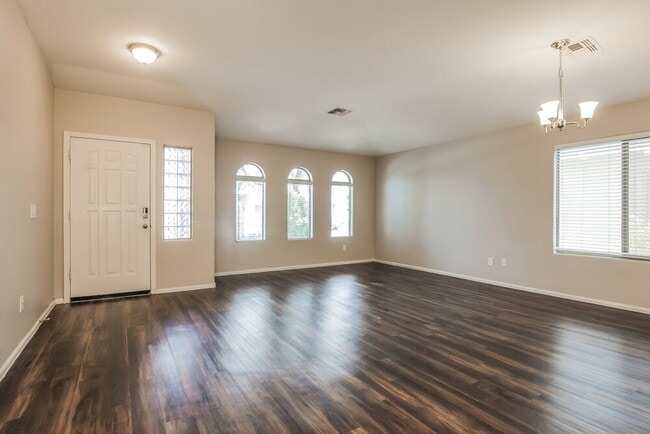 Photo - 17607 W Georgia Dr