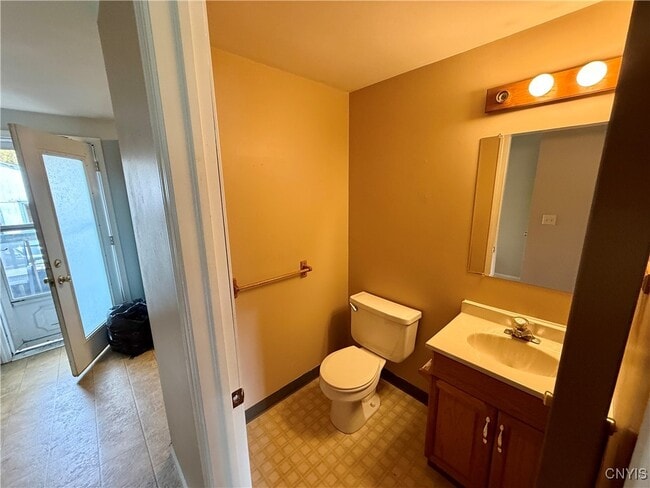 Photo - 1336 Westcott St