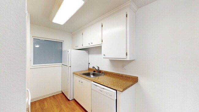 Photo - 521 Alameda del Prado Unit 323