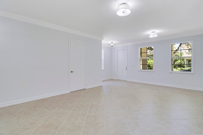 Photo - 112 Dunmore Dr