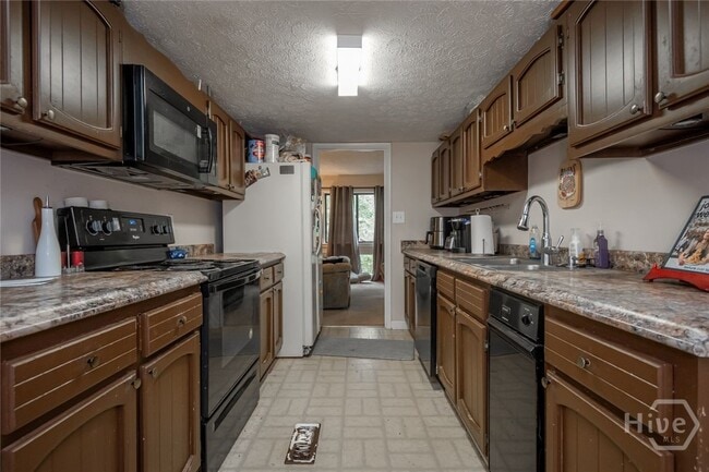 Photo - 187 Woodstone Dr