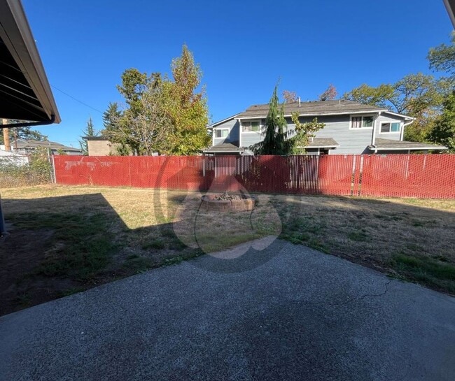 Photo - **MOVE IN SPECIAL** $500 OFF First Full Mo...