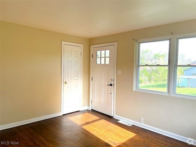Building Photo - 155 Canton Rd Rental
