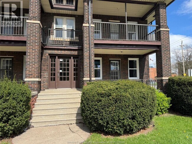 Photo - 290 Vista Pl