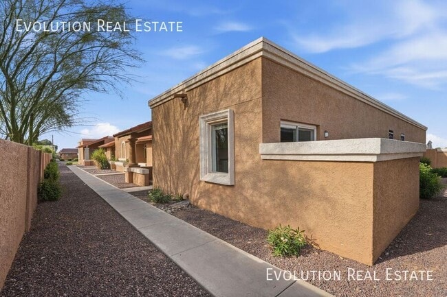 Building Photo - 20251 N 3rd Dr