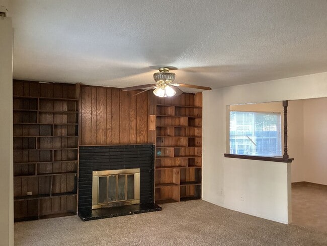 Photo - 487 W San Jose Ave