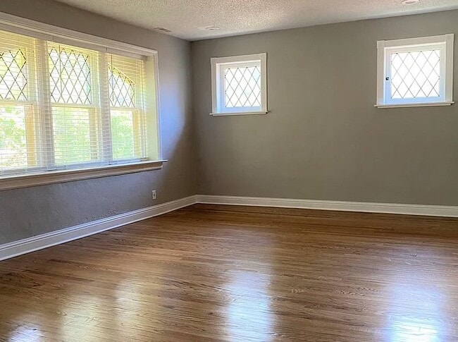 Photo - 7130 Amherst Ave Unit B