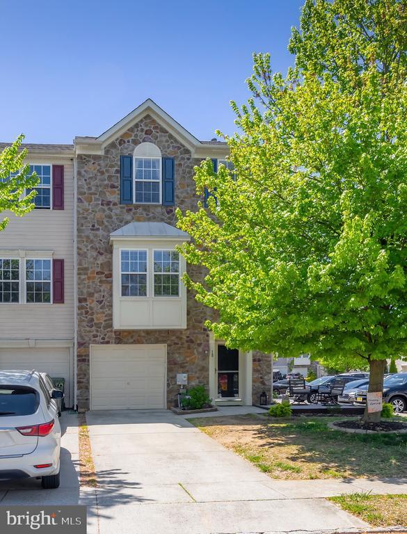 Photo - 18 Shoemaker Dr Townhome