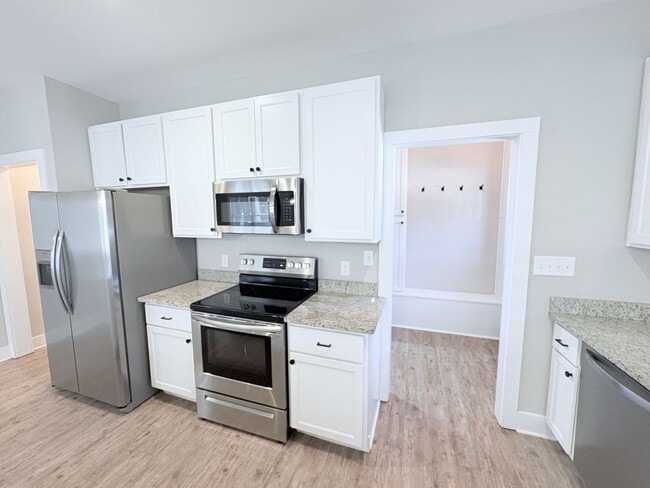 Photo - 419 Eaton St