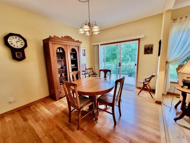 Photo - 29622 Gateway Ave