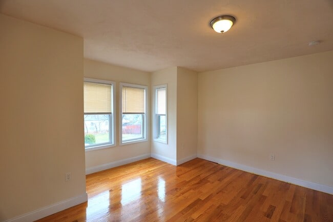 Photo - 62 Lincoln St Unit 2